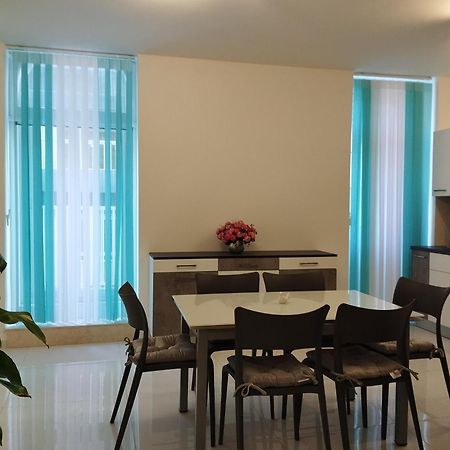 Pearl Apartments Слима Екстериор снимка